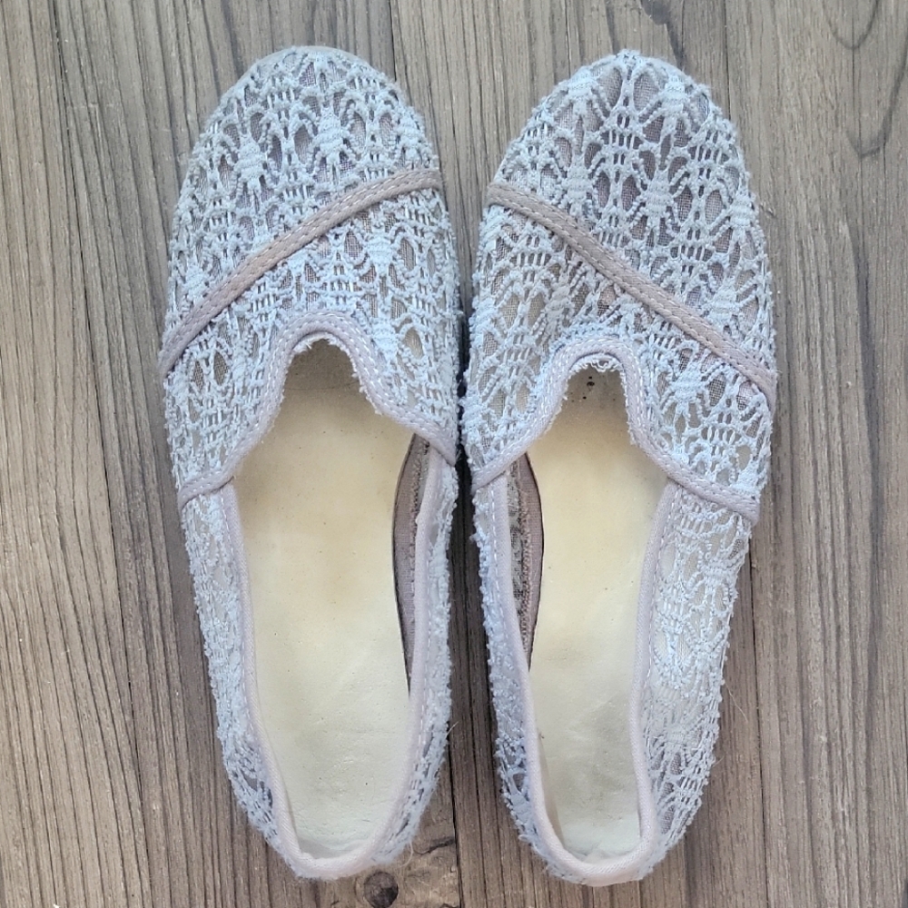 Lace Flats
